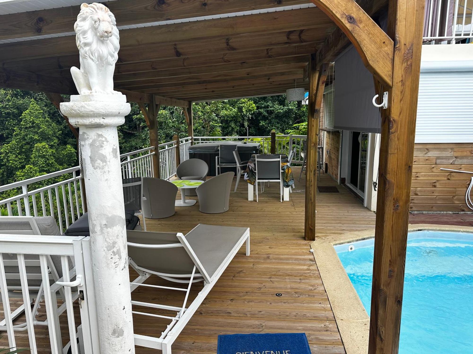 Chez Francis Apartment Пети-Бург Екстериор снимка