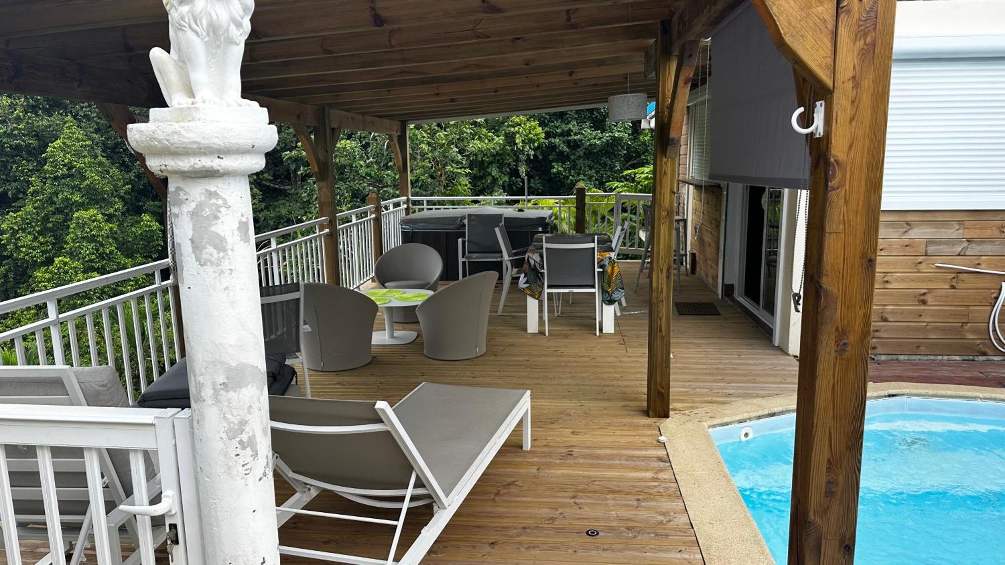 Chez Francis Apartment Пети-Бург Екстериор снимка